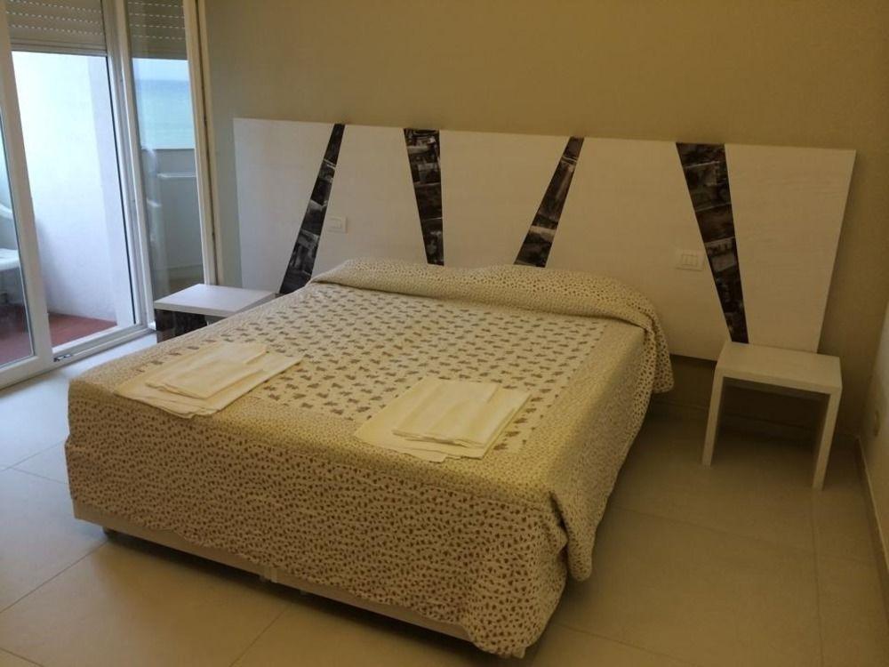 Hotel Ambassador Marotta Dış mekan fotoğraf