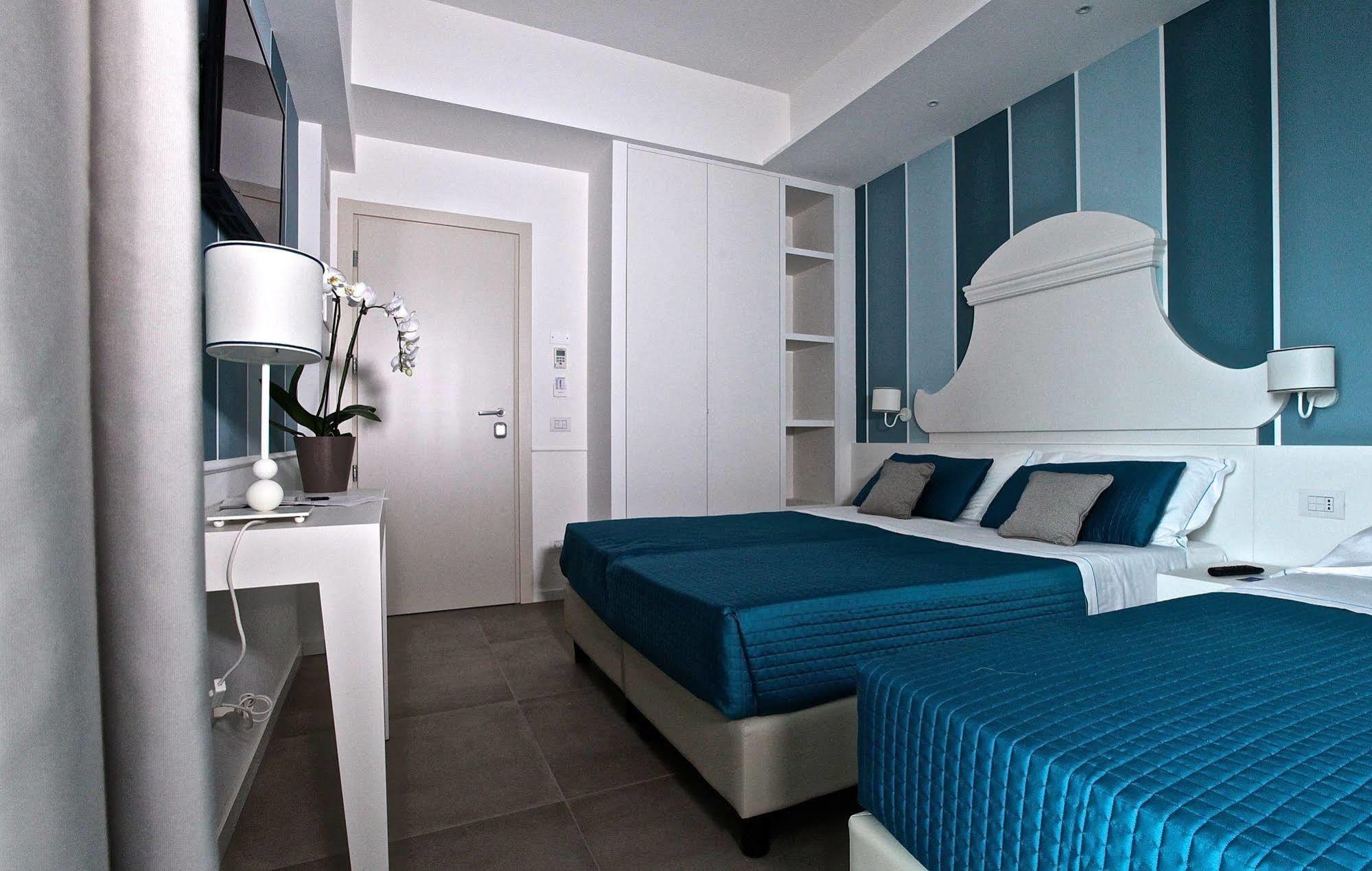 Hotel Ambassador Marotta Dış mekan fotoğraf